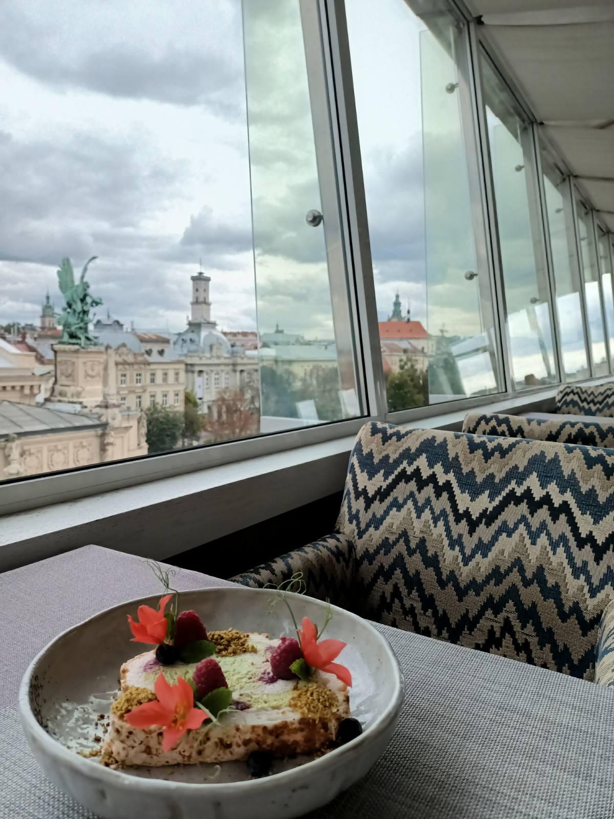 Panorama Lviv Hotel Kültér fotó